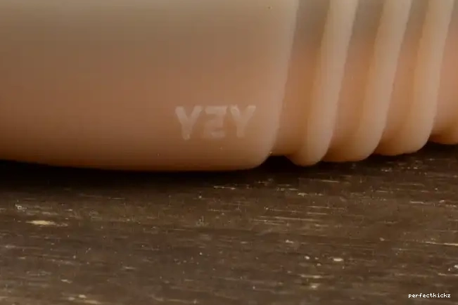 Light 750 Boost adidas Brown Yeezy BY2456 0518